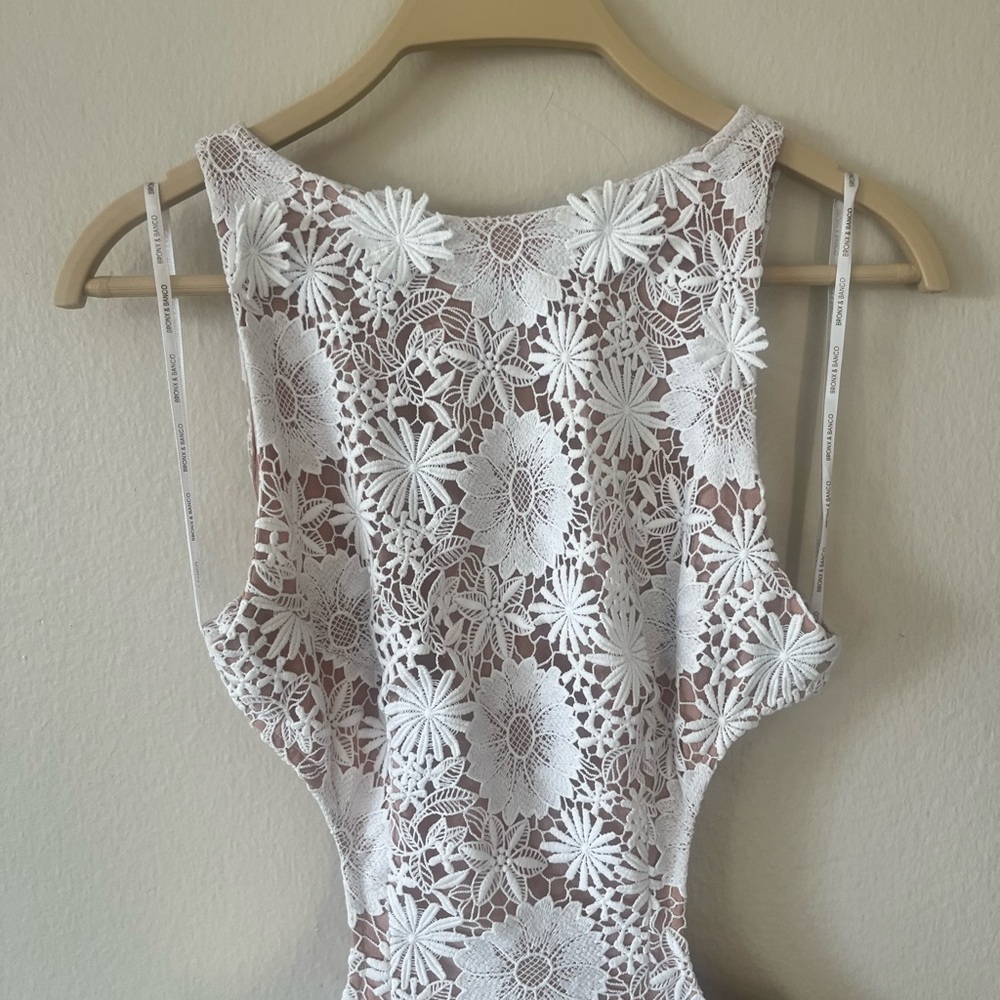 NWT Bronx and Banco Daisy Cutout Midi Dress Size Small New! - Picture 8 of 11